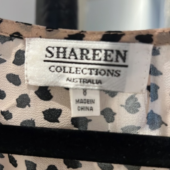 Print Blouse - Picture 2 of 3